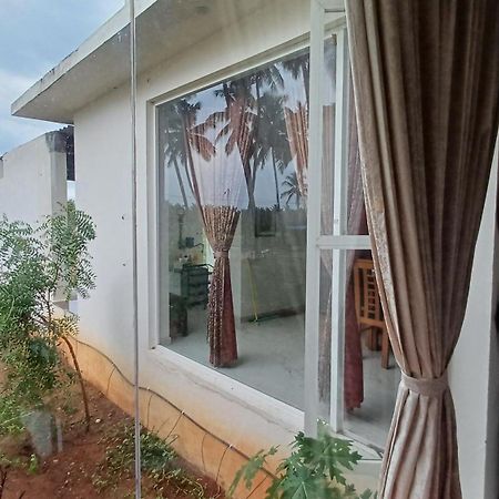 Shi'S Unique & Private 180 Degree Glass House In Pollachi Luaran gambar
