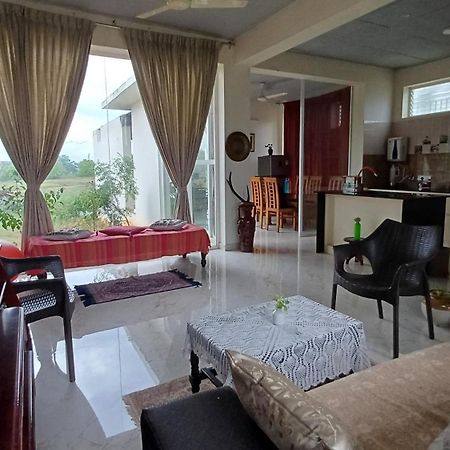 Shi'S Unique & Private 180 Degree Glass House In Pollachi Luaran gambar