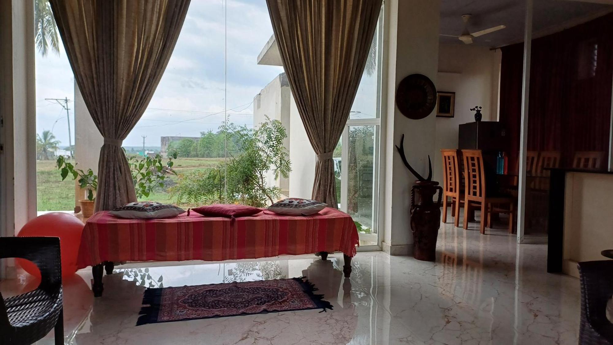 Shi'S Unique & Private 180 Degree Glass House In Pollachi Luaran gambar
