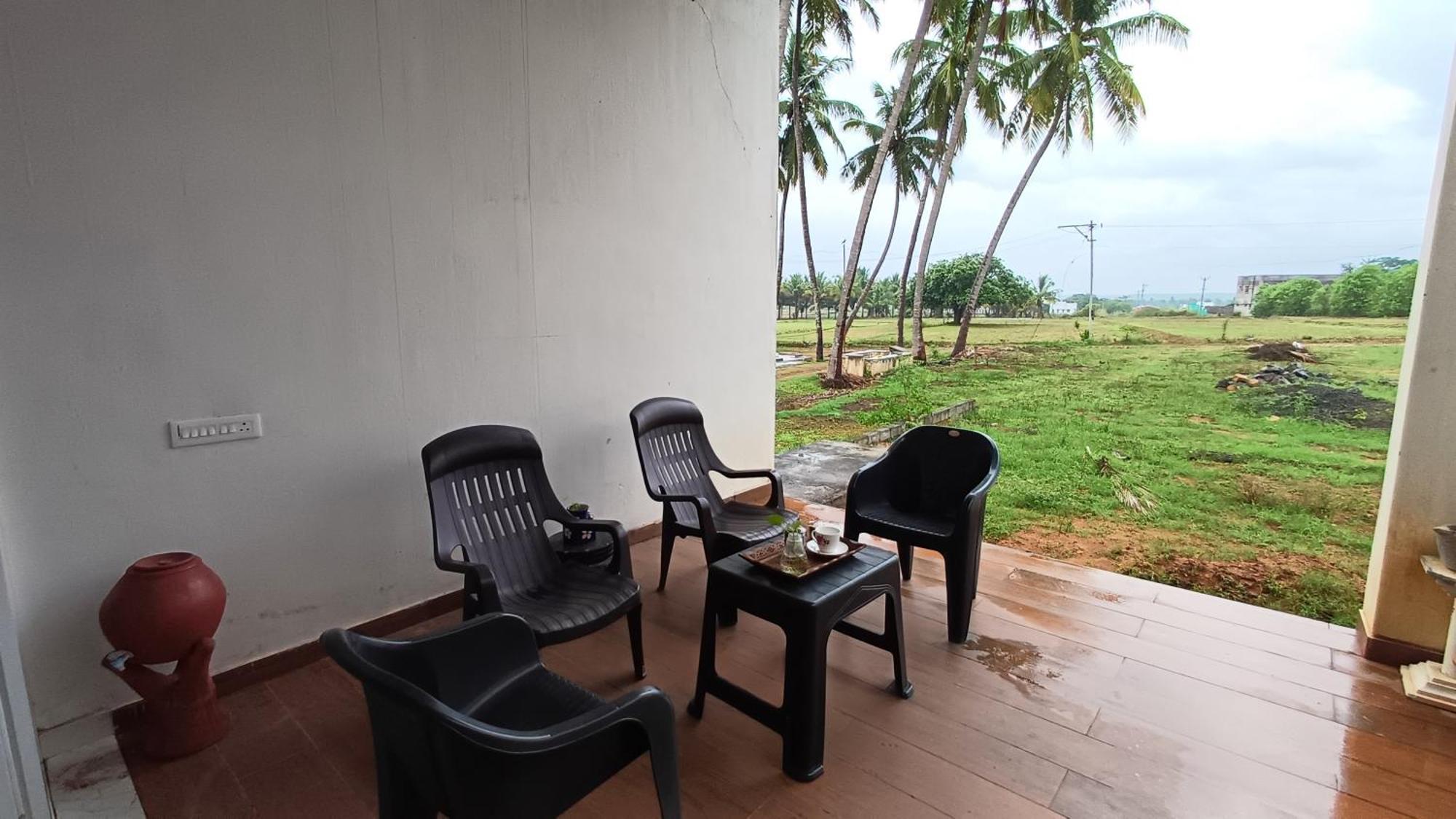 Shi'S Unique & Private 180 Degree Glass House In Pollachi Luaran gambar